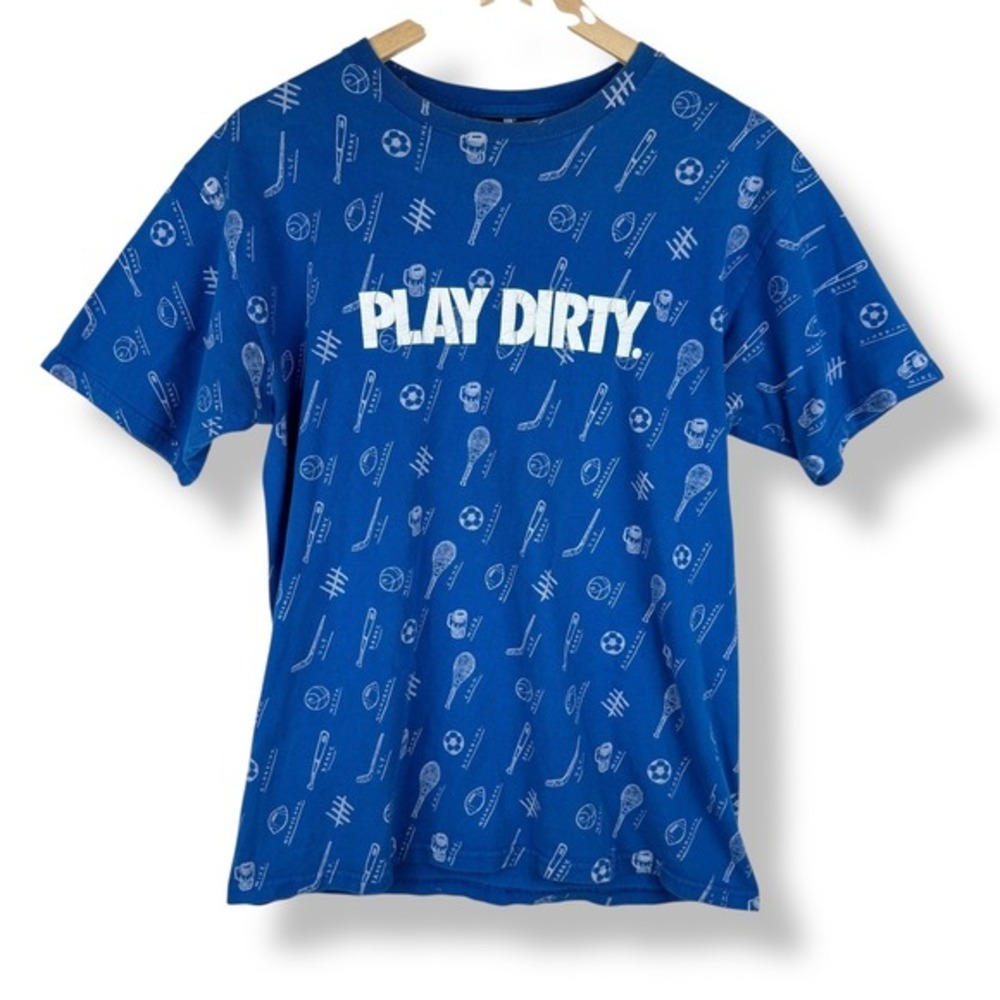 Undefeated Play Dirty T Shirt Mens Size Medium Streetwear‎ Hypebeast Skater AOP